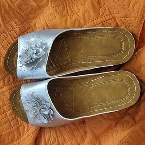 Silver Floral Embellished Sandals Sz10